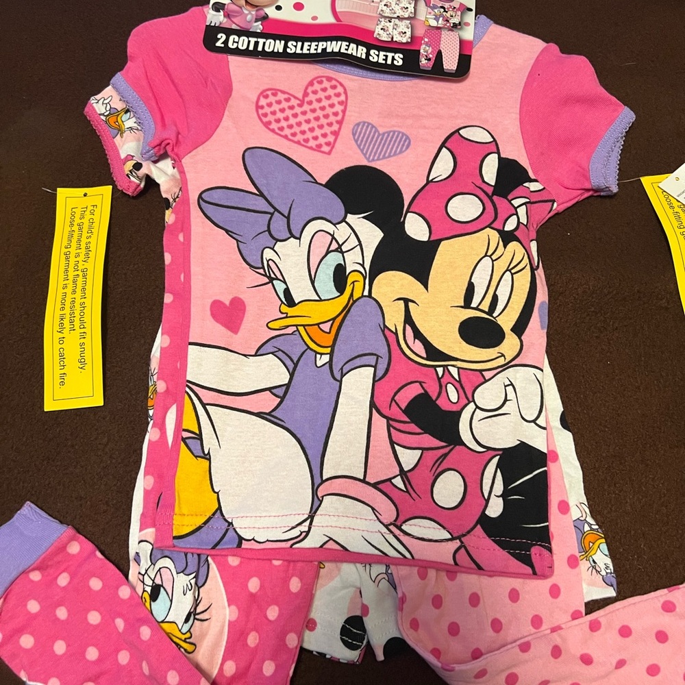 Disney Minnie Mouse and Daisy Duck Pink Sleepwear Set
Size4T new! - Picture 3 of 6